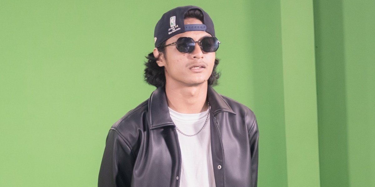 vadel-badjideh-rilis-lagu-baru-bersama-band-ternama-tantang-pembenci-lewat-musik